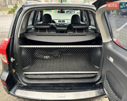 Серый Тойота РАВ 4, объемом двигателя 2 л и пробегом 172 тыс. км за 9500 $, фото 30 на Automoto.ua