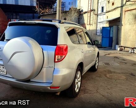 Сірий Тойота РАВ 4, об'ємом двигуна 2.4 л та пробігом 230 тис. км за 9000 $, фото 4 на Automoto.ua