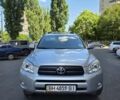 Серый Тойота РАВ 4, объемом двигателя 2 л и пробегом 113 тыс. км за 12000 $, фото 1 на Automoto.ua