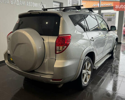 Сірий Тойота РАВ 4, об'ємом двигуна 2.36 л та пробігом 144 тис. км за 11000 $, фото 6 на Automoto.ua