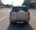 Сірий Тойота РАВ 4, об'ємом двигуна 2 л та пробігом 203 тис. км за 7999 $, фото 4 на Automoto.ua