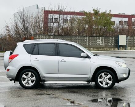 Серый Тойота РАВ 4, объемом двигателя 2 л и пробегом 226 тыс. км за 7999 $, фото 7 на Automoto.ua