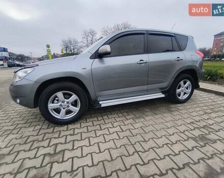 Серый Тойота РАВ 4, объемом двигателя 2.2 л и пробегом 265 тыс. км за 9400 $, фото 4 на Automoto.ua