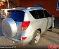 Серый Тойота РАВ 4, объемом двигателя 2 л и пробегом 201 тыс. км за 9200 $, фото 5 на Automoto.ua