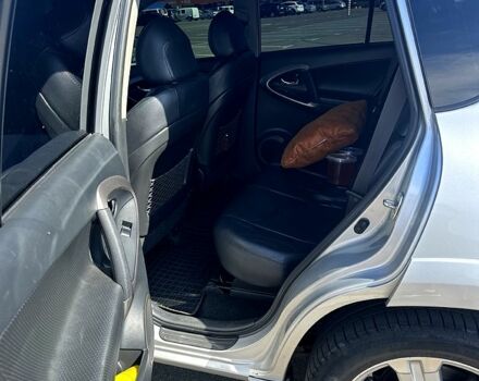 Серый Тойота РАВ 4, объемом двигателя 2.2 л и пробегом 315 тыс. км за 11499 $, фото 7 на Automoto.ua