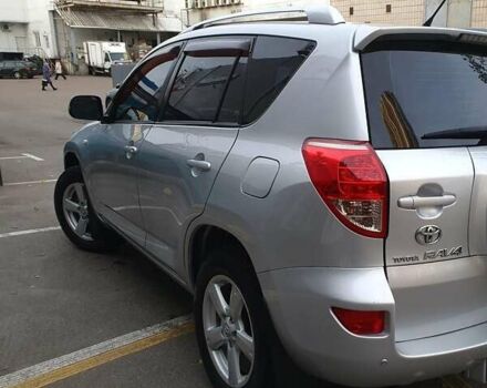 Сірий Тойота РАВ 4, об'ємом двигуна 2 л та пробігом 238 тис. км за 9500 $, фото 2 на Automoto.ua