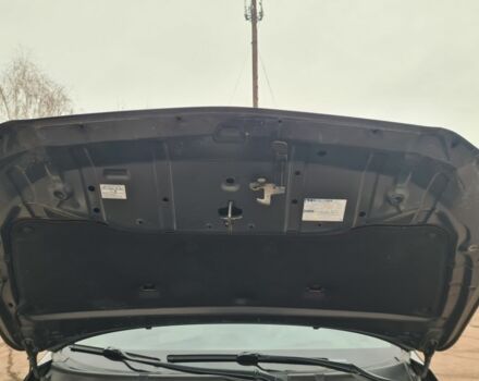 Серый Тойота РАВ 4, объемом двигателя 2 л и пробегом 238 тыс. км за 8800 $, фото 4 на Automoto.ua