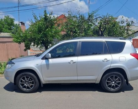 Серый Тойота РАВ 4, объемом двигателя 2.4 л и пробегом 273 тыс. км за 9500 $, фото 6 на Automoto.ua