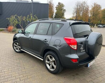 Серый Тойота РАВ 4, объемом двигателя 2.2 л и пробегом 350 тыс. км за 5100 $, фото 2 на Automoto.ua