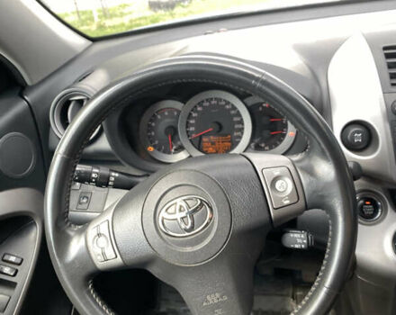 Тойота РАВ 4 2007 у Камінь-Каширський на Automoto.ua Сірий Тойота РАВ 4, об'ємом двигуна 2.23 л та пробігом 232 тис. км за 10400 $, фото 18 на Automoto.ua