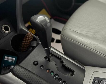 Серый Тойота РАВ 4, объемом двигателя 2.4 л и пробегом 144 тыс. км за 11000 $, фото 16 на Automoto.ua