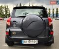 Серый Тойота РАВ 4, объемом двигателя 2 л и пробегом 177 тыс. км за 8500 $, фото 5 на Automoto.ua