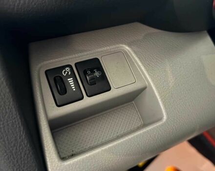 Серый Тойота РАВ 4, объемом двигателя 2.4 л и пробегом 144 тыс. км за 11000 $, фото 12 на Automoto.ua