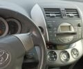 Серый Тойота РАВ 4, объемом двигателя 2 л и пробегом 202 тыс. км за 8500 $, фото 4 на Automoto.ua