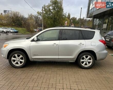 Серый Тойота РАВ 4, объемом двигателя 2.4 л и пробегом 143 тыс. км за 8500 $, фото 7 на Automoto.ua