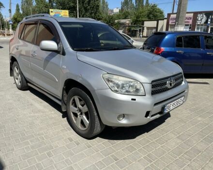 Серый Тойота РАВ 4, объемом двигателя 2 л и пробегом 240 тыс. км за 7500 $, фото 3 на Automoto.ua