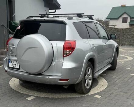 Сірий Тойота РАВ 4, об'ємом двигуна 2.4 л та пробігом 144 тис. км за 11200 $, фото 3 на Automoto.ua