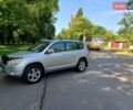 Серый Тойота РАВ 4, объемом двигателя 2.4 л и пробегом 248 тыс. км за 9300 $, фото 2 на Automoto.ua