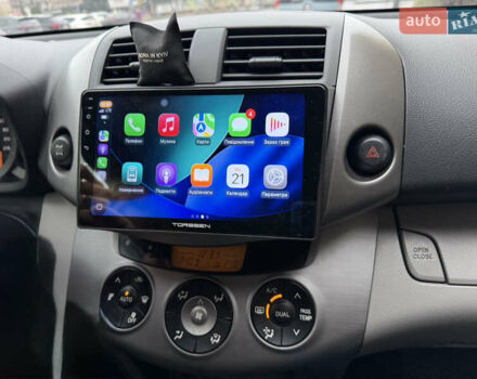 Серый Тойота РАВ 4, объемом двигателя 2.4 л и пробегом 174 тыс. км за 11700 $, фото 14 на Automoto.ua