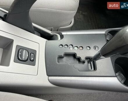 Серый Тойота РАВ 4, объемом двигателя 2.4 л и пробегом 143 тыс. км за 8500 $, фото 21 на Automoto.ua