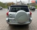 Серый Тойота РАВ 4, объемом двигателя 2.4 л и пробегом 143 тыс. км за 8500 $, фото 5 на Automoto.ua