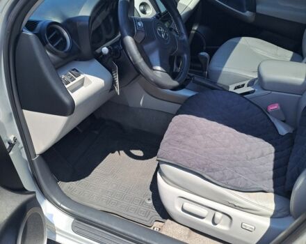 Серый Тойота РАВ 4, объемом двигателя 2.4 л и пробегом 273 тыс. км за 9500 $, фото 11 на Automoto.ua