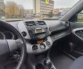 Серый Тойота РАВ 4, объемом двигателя 2.2 л и пробегом 265 тыс. км за 9400 $, фото 20 на Automoto.ua