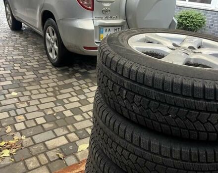 Серый Тойота РАВ 4, объемом двигателя 2.4 л и пробегом 143 тыс. км за 8500 $, фото 32 на Automoto.ua