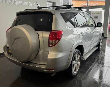 Серый Тойота РАВ 4, объемом двигателя 2.4 л и пробегом 144 тыс. км за 11000 $, фото 6 на Automoto.ua