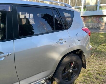 Тойота РАВ 4 2007 в Василькове на Automoto.ua Серый Тойота РАВ 4, объемом двигателя 2 л и пробегом 195 тыс. км за 10200 $, фото 17 на Automoto.ua