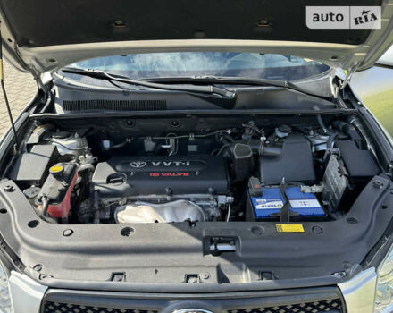 Серый Тойота РАВ 4, объемом двигателя 2 л и пробегом 133 тыс. км за 10900 $, фото 57 на Automoto.ua
