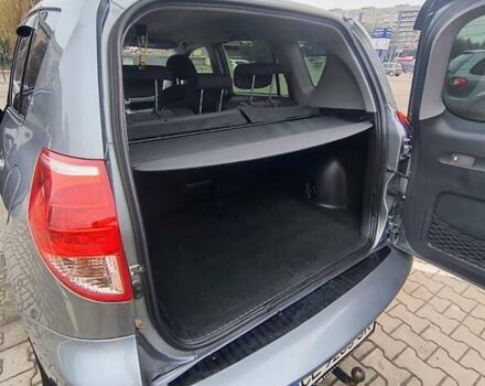 Серый Тойота РАВ 4, объемом двигателя 2.2 л и пробегом 265 тыс. км за 9400 $, фото 24 на Automoto.ua