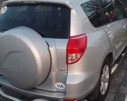 Сірий Тойота РАВ 4, об'ємом двигуна 2.4 л та пробігом 190 тис. км за 14400 $, фото 7 на Automoto.ua