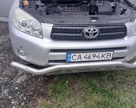 Серый Тойота РАВ 4, объемом двигателя 2.36 л и пробегом 146 тыс. км за 10900 $, фото 5 на Automoto.ua