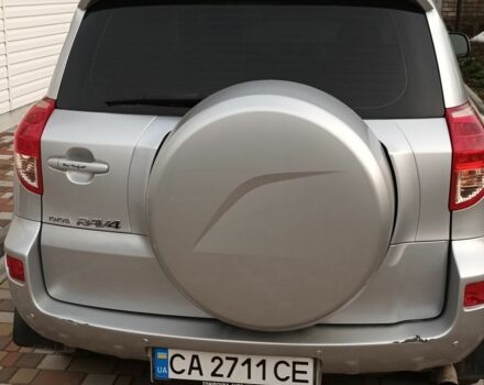 Серый Тойота РАВ 4, объемом двигателя 2 л и пробегом 202 тыс. км за 8500 $, фото 3 на Automoto.ua