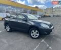 Серый Тойота РАВ 4, объемом двигателя 2 л и пробегом 257 тыс. км за 8200 $, фото 1 на Automoto.ua