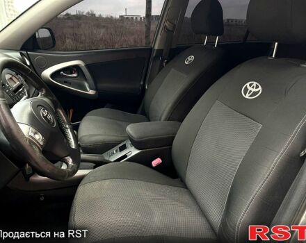 Серый Тойота РАВ 4, объемом двигателя 2 л и пробегом 200 тыс. км за 8800 $, фото 12 на Automoto.ua