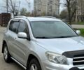 Серый Тойота РАВ 4, объемом двигателя 20 л и пробегом 172 тыс. км за 9300 $, фото 2 на Automoto.ua