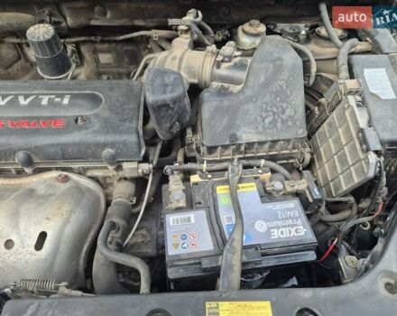 Сірий Тойота РАВ 4, об'ємом двигуна 2 л та пробігом 210 тис. км за 8300 $, фото 6 на Automoto.ua