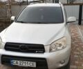 Серый Тойота РАВ 4, объемом двигателя 2 л и пробегом 202 тыс. км за 8500 $, фото 1 на Automoto.ua