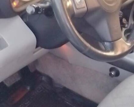 Сірий Тойота РАВ 4, об'ємом двигуна 2.4 л та пробігом 190 тис. км за 14400 $, фото 9 на Automoto.ua