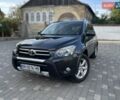 Серый Тойота РАВ 4, объемом двигателя 2.4 л и пробегом 160 тыс. км за 9900 $, фото 1 на Automoto.ua