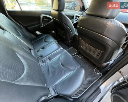 Сірий Тойота РАВ 4, об'ємом двигуна 2 л та пробігом 233 тис. км за 11300 $, фото 23 на Automoto.ua