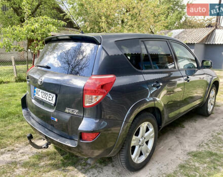 Тойота РАВ 4 2007 у Камінь-Каширський на Automoto.ua Сірий Тойота РАВ 4, об'ємом двигуна 2.23 л та пробігом 232 тис. км за 10400 $, фото 6 на Automoto.ua