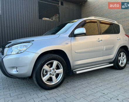 Сірий Тойота РАВ 4, об'ємом двигуна 2 л та пробігом 233 тис. км за 11300 $, фото 4 на Automoto.ua