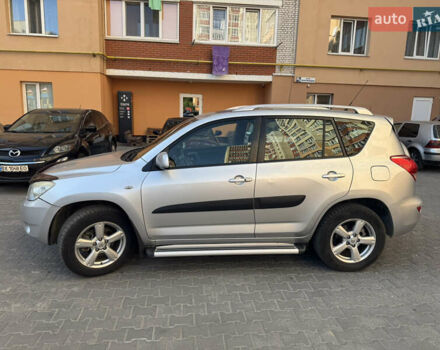 Сірий Тойота РАВ 4, об'ємом двигуна 2 л та пробігом 305 тис. км за 9500 $, фото 1 на Automoto.ua