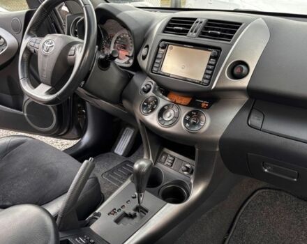 Серый Тойота РАВ 4, объемом двигателя 2.2 л и пробегом 177 тыс. км за 2800 $, фото 6 на Automoto.ua