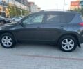 Серый Тойота РАВ 4, объемом двигателя 2 л и пробегом 243 тыс. км за 8800 $, фото 1 на Automoto.ua
