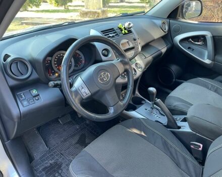 Тойота РАВ 4 2007 в Василькове на Automoto.ua Серый Тойота РАВ 4, объемом двигателя 2 л и пробегом 195 тыс. км за 10200 $, фото 7 на Automoto.ua