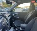 Серый Тойота РАВ 4, объемом двигателя 2 л и пробегом 243 тыс. км за 8800 $, фото 18 на Automoto.ua